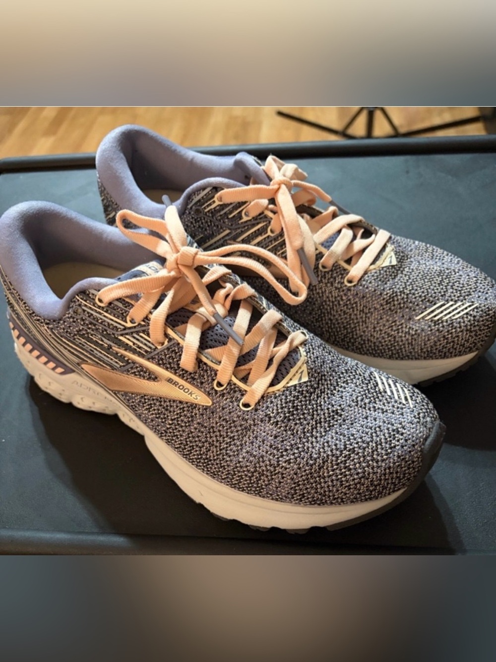 Brooks Women's Lavender/Peach Knit Running Shoes | 8.5